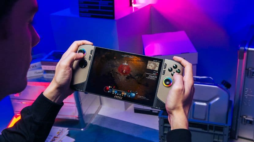 Intel Teases New Handheld Gaming Devices with Panther Lake CPUs